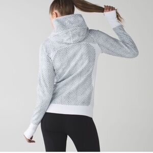 Lululemon Scuba Zip Up Hoodie III EUC Size 8 White & Black Dottie Eyelet